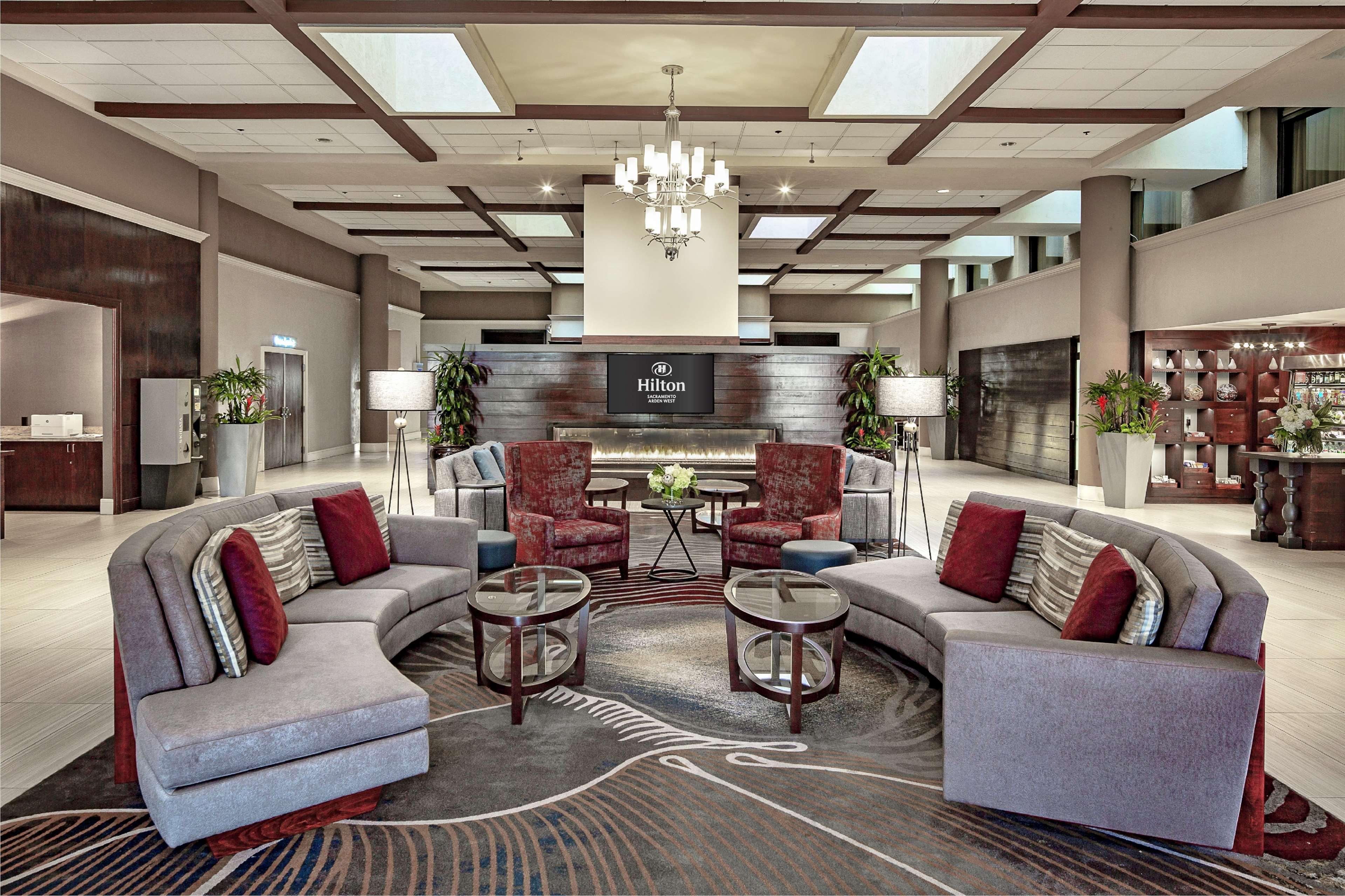 Hilton Sacramento Arden West Hotell Exteriör bild