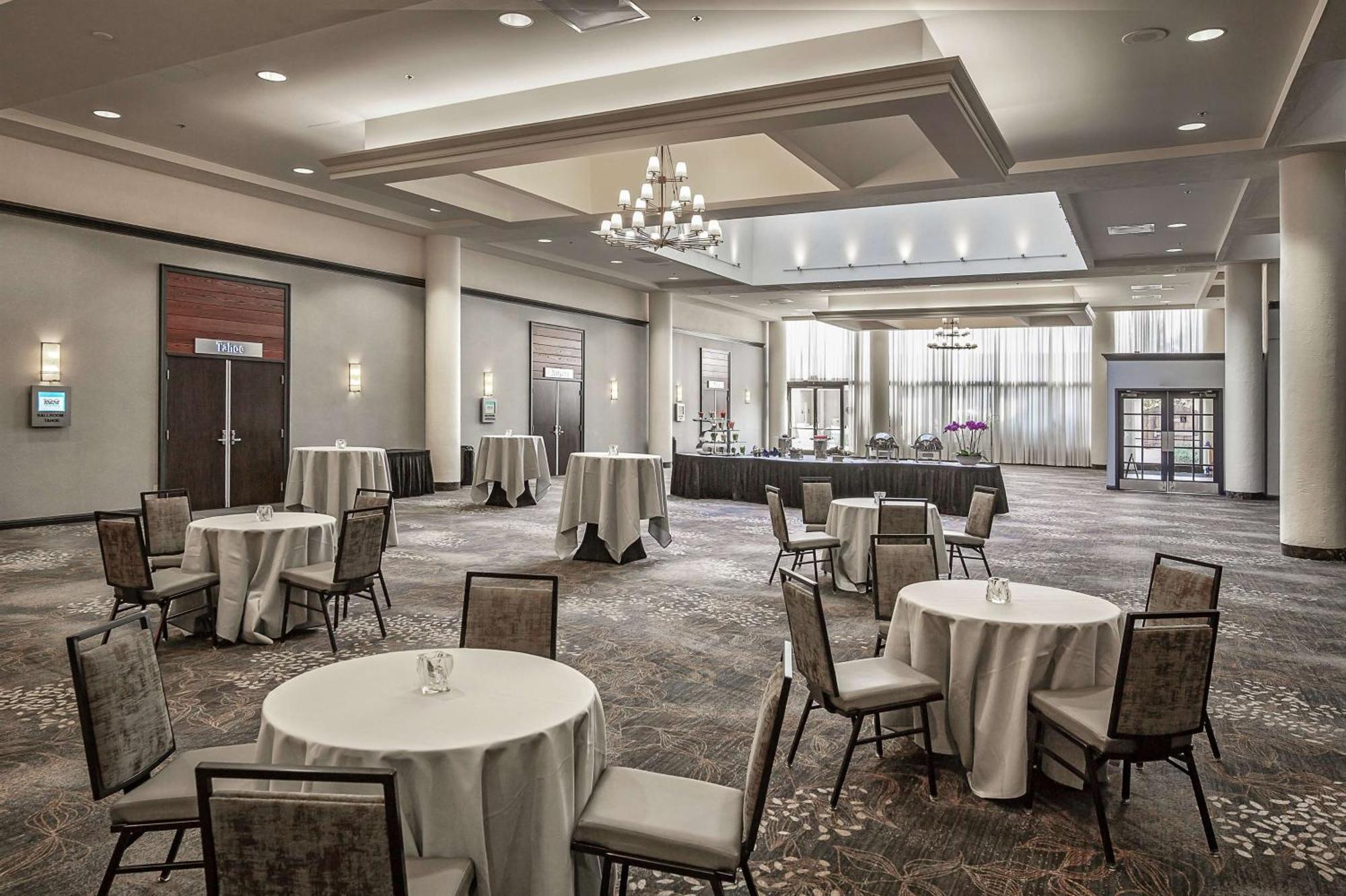 Hilton Sacramento Arden West Hotell Exteriör bild