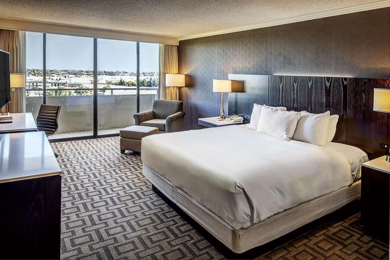 Hilton Sacramento Arden West Hotell Exteriör bild