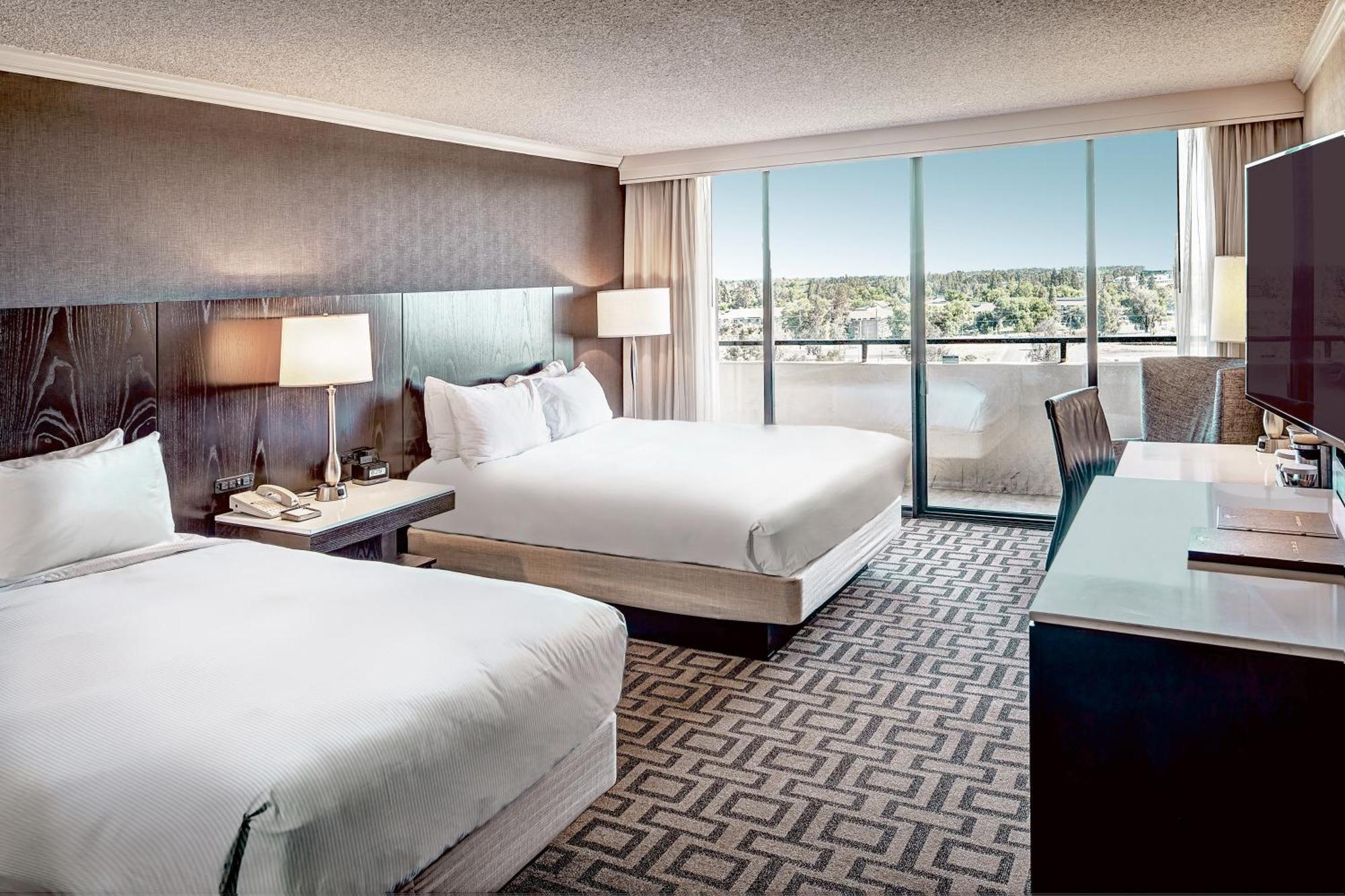 Hilton Sacramento Arden West Hotell Exteriör bild